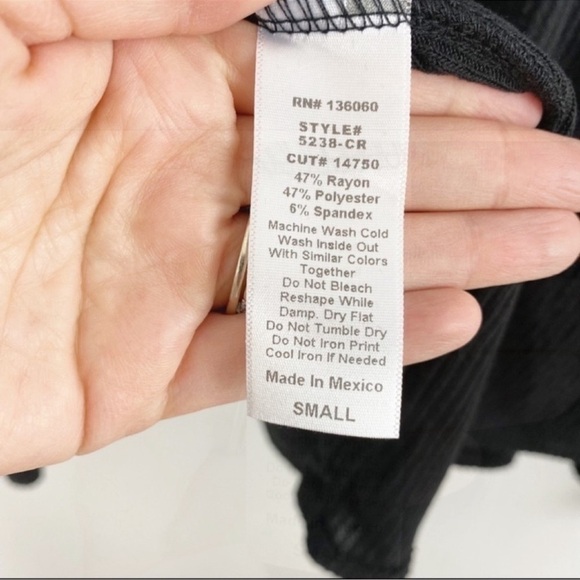 Project Social T Black Ribbed Balloon Dolman Sleeves Thin Knit Hoodie Top S New - Picture 8 of 8